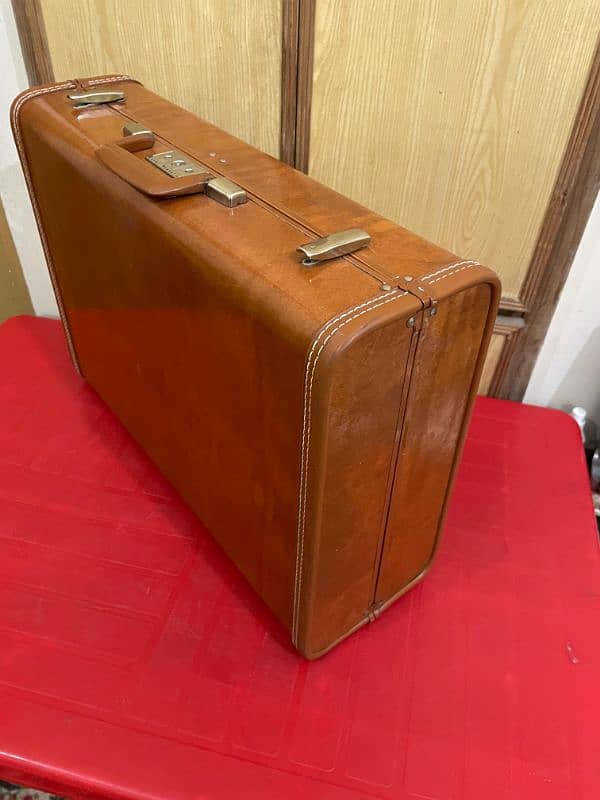 Royal Traveller USA Hard Body Suit Case 9