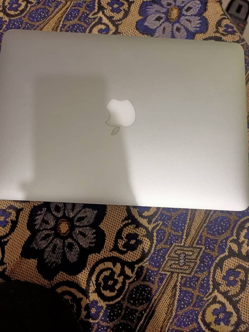 Macbook pro 2015 (Early) 0