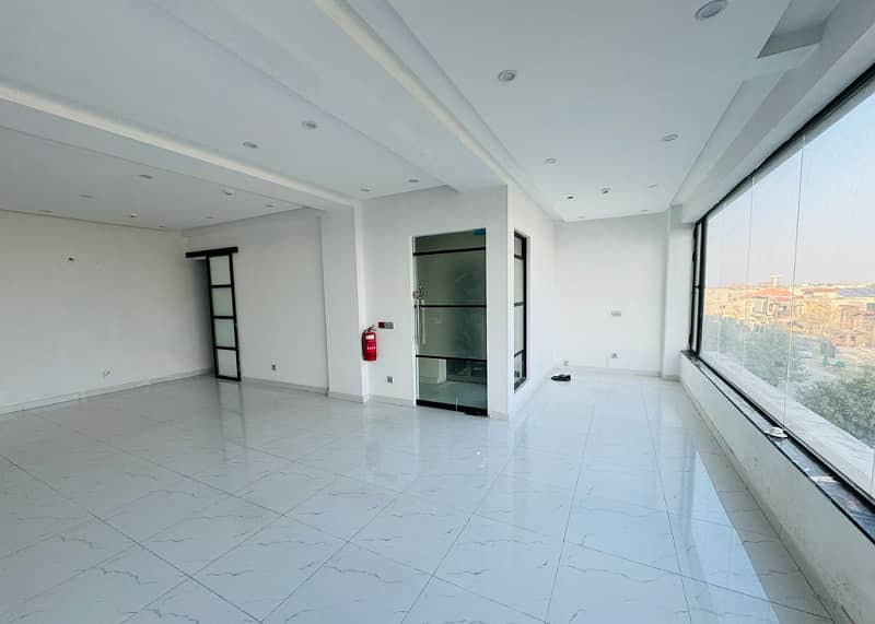 8 Marla Floor available for rent in DHA Phase 3 2