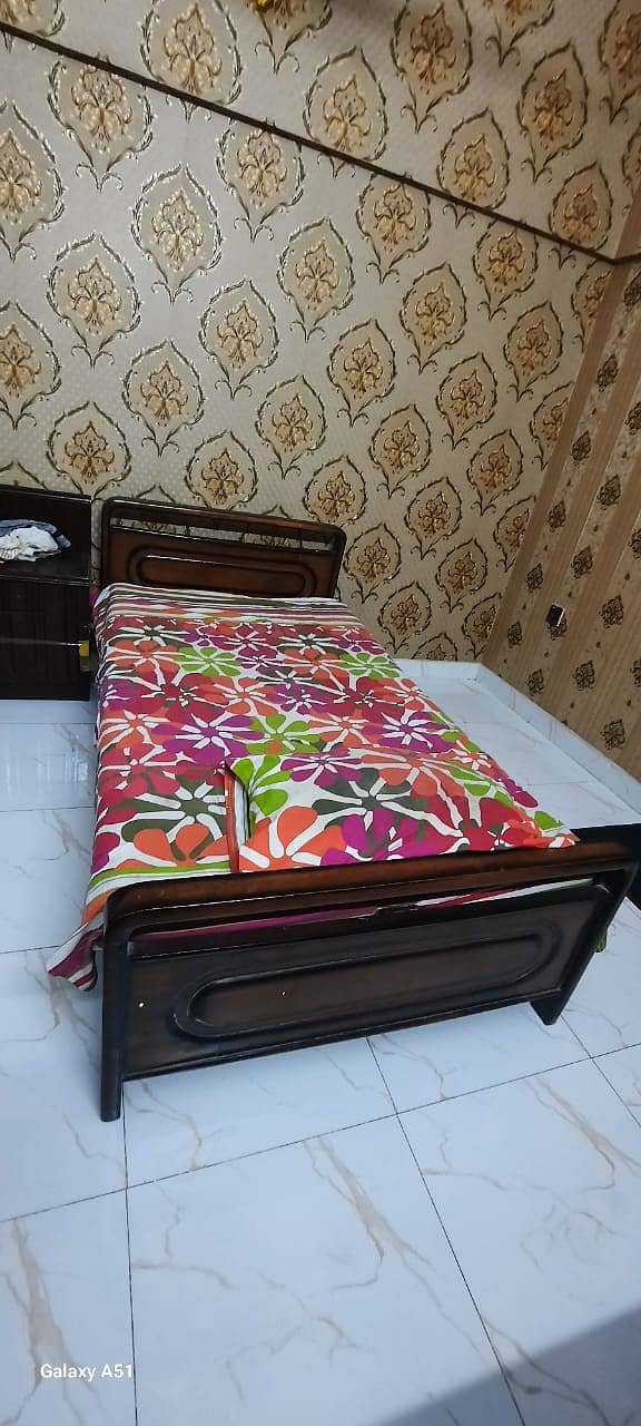 SIgnle Bed Good Condition 1