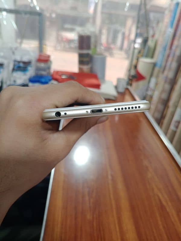 iPhone 6 plus best for camera best for gaming non PTa 128 GB 2