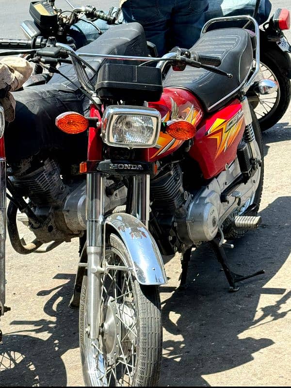 red karachi num 125 honda 0