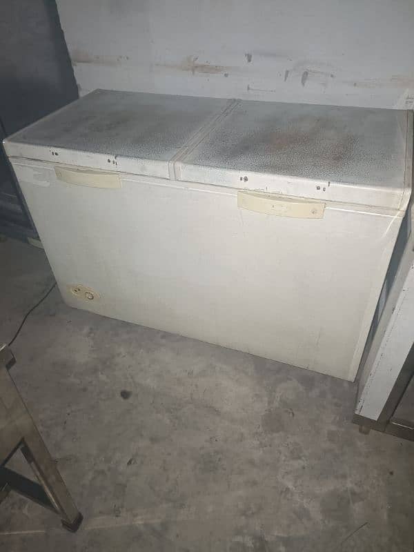 Double Door Deep Freezer 4 feet 3