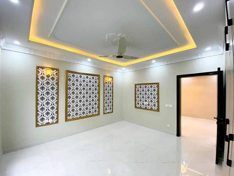 10 MARLA HOUSE AVAILEBAL FOR RENT IN BAHRIA TOWN LAHORE 9