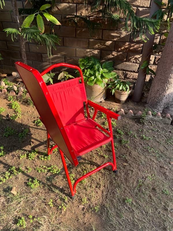 Kids Metallic Study Chair with Arm Foldable Table 2