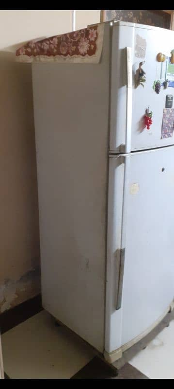 dawlance refrigerator  freezer for sale 0