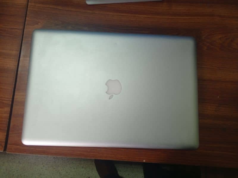 MacBook pro 2010 7