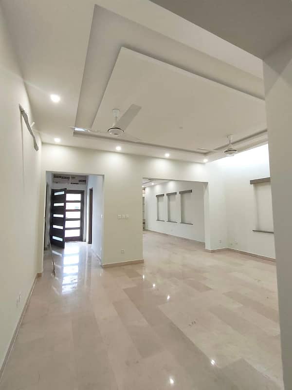 30*60 Double unit house for rent in G-13 4