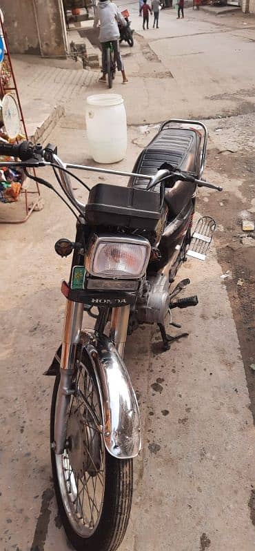 Honda 125 model 2016 Okara number 6