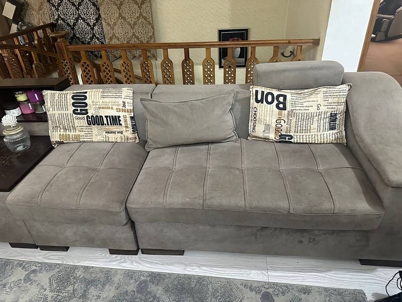 Branded LShapped modern sofa for sale 2