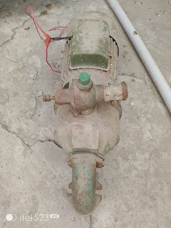 two  hoz power water motor good condition 1