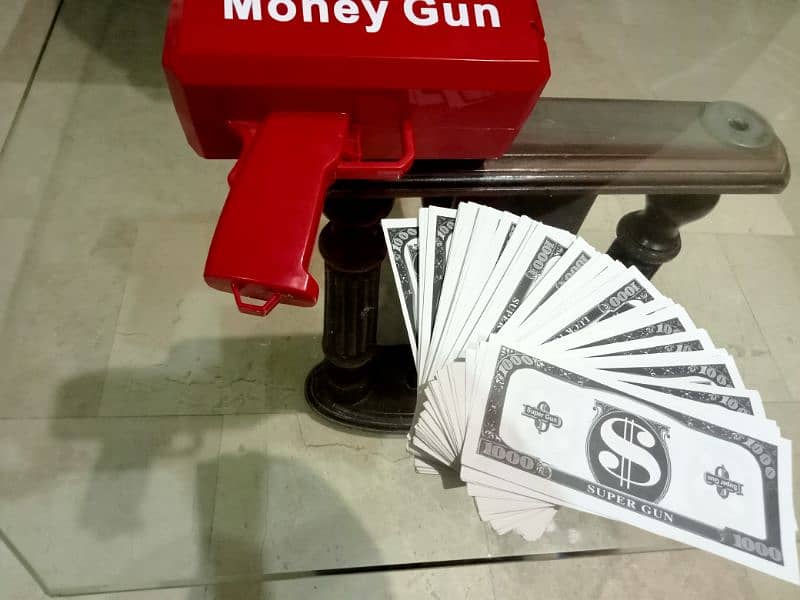 money gun 10/10 condition. 1