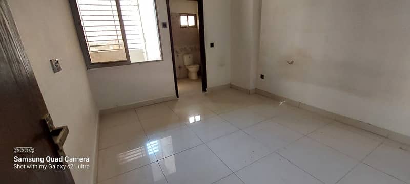 BLOCK H FLAT FOR RENT 3 BED DD 9