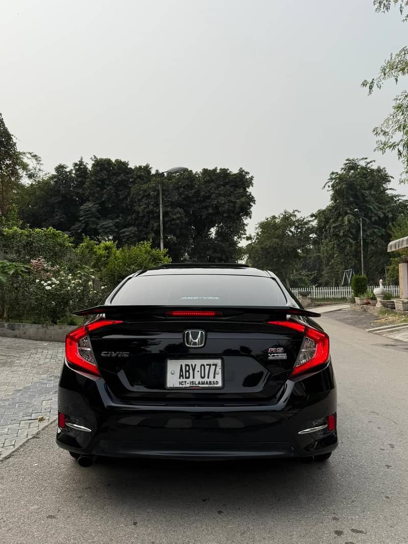 Honda Civic Turbo 1.5 VTEC CVT 2016 3