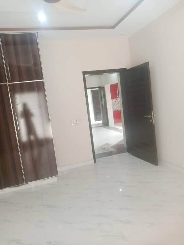 10 Marla Upper Portion For Rent In Bahria Town Lahore. 5