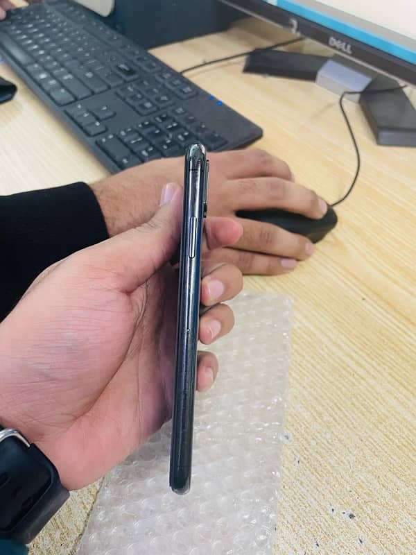 iPhone xs dual PTA 3