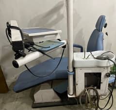 doctor chair/dentist chair