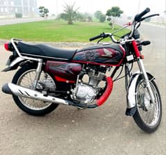 Honda CD 125 Red