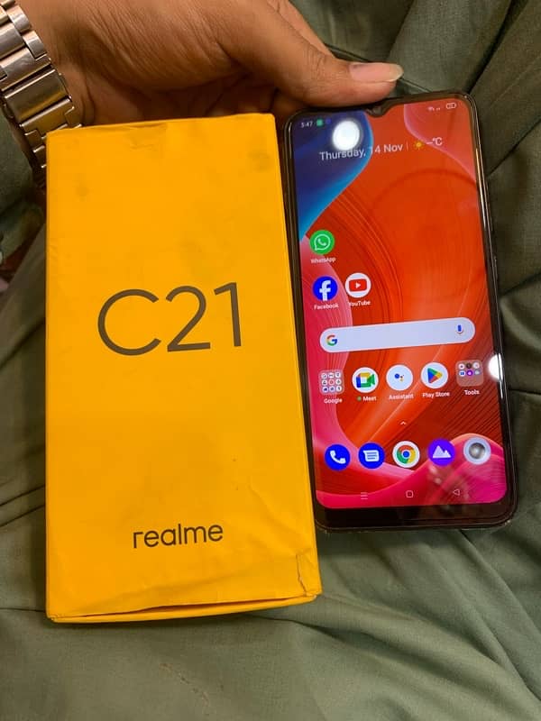 Realme c21 3RM GB32 all ok hai BOX hai original mobile has Shield hai 0