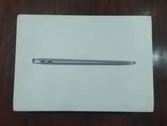 (Used) MacBook Air  13" M1 Chip 8GB/256GB