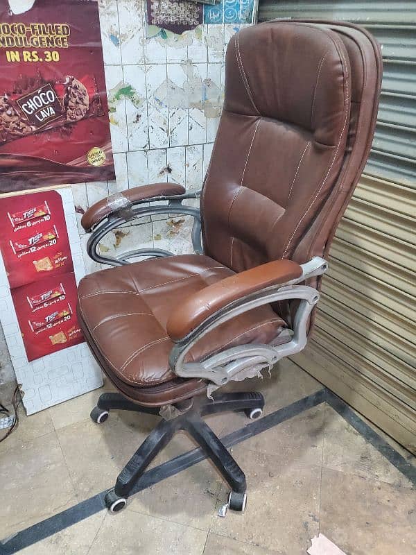 Chairs in good condition 1