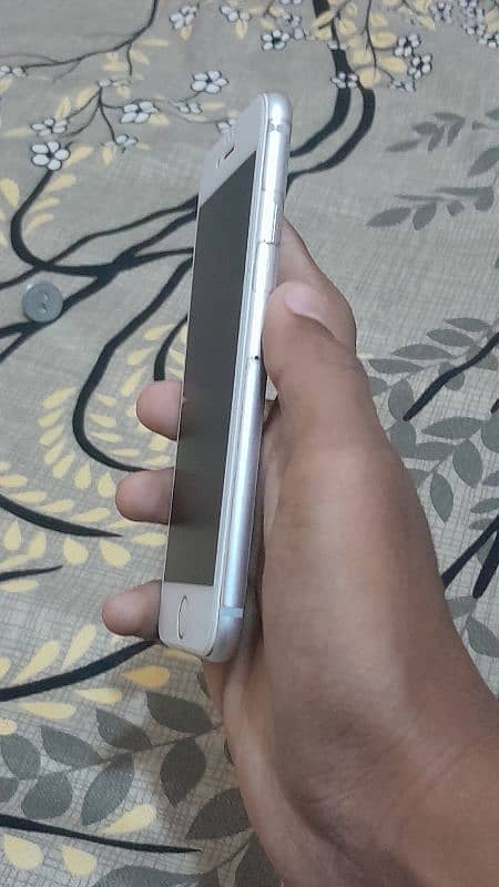 Iphone 8 64 GB 6