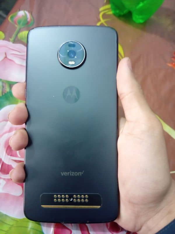 Motorola Moto Z4 Mobile 0