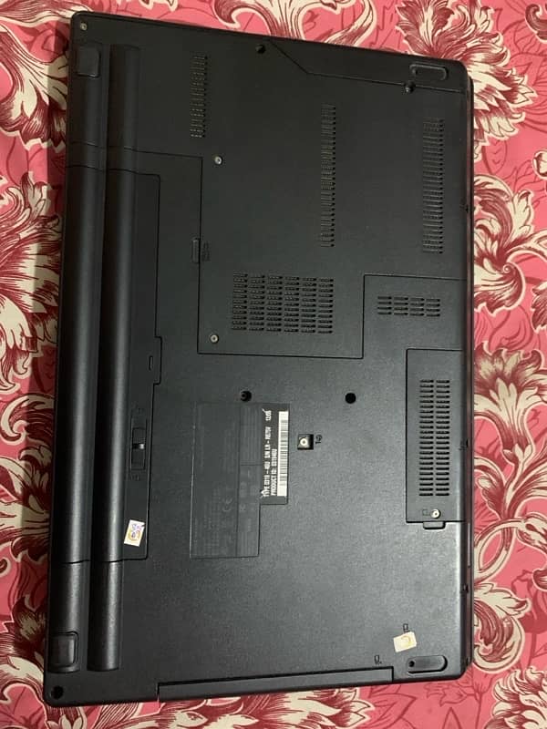 Lenovo ThinkPad I3 2nd Generation 4 GB RAM 128 GB 4