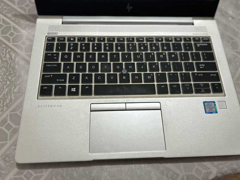 HP Elitebook 830 G5 I5 8th Gen 16 / 256 2