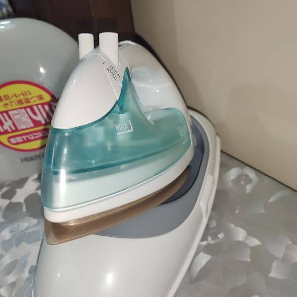 Cordless Steam Iron (imported) 5