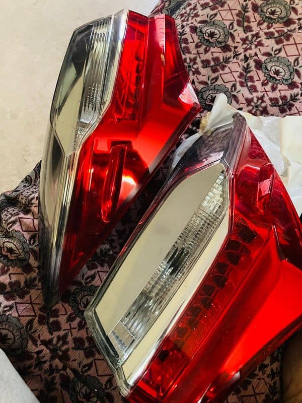 toyota gli 2018 back lights 5