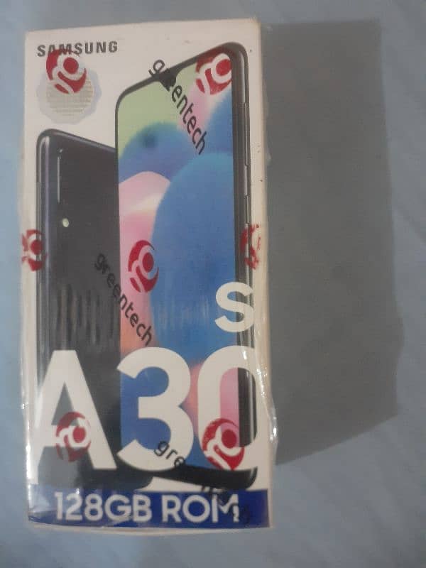 Samsung galaxy a30s 4gn 128gb dull sim compilet samsn box charger 8