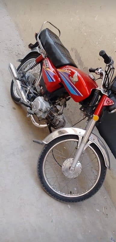 Honda CD 70 urgent sale Call 0334 8977842 1