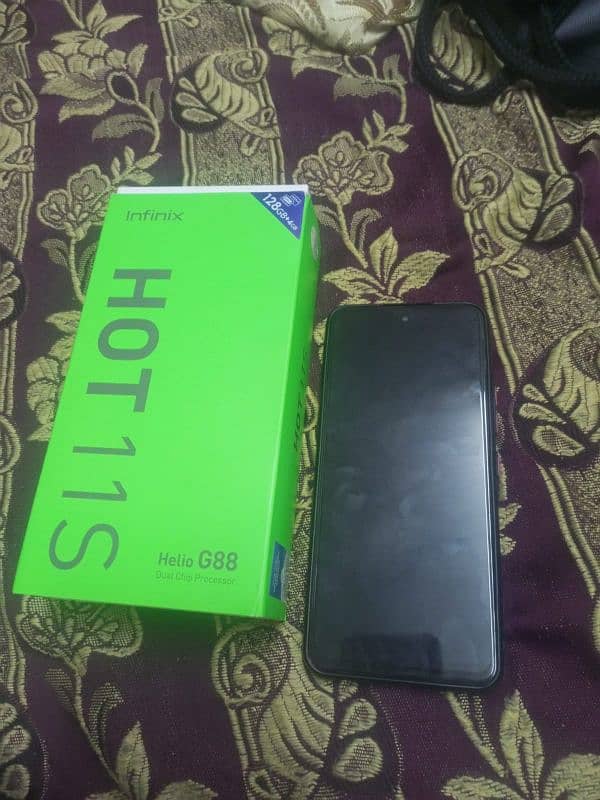 infinix hot 11s 10/10 condition 4+3gb ram expandable 0