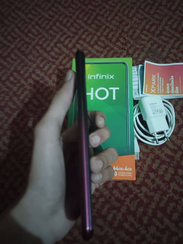 INFINIX HOT 10 4/64 LUSH CONDITION 10/10 4