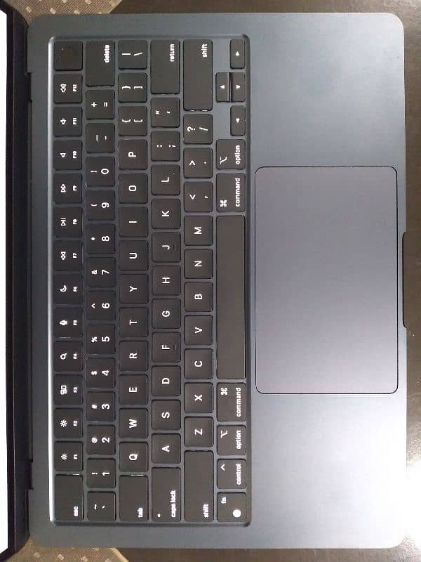 Macbook Air M2, 13", (8/256) Condition Like New 3