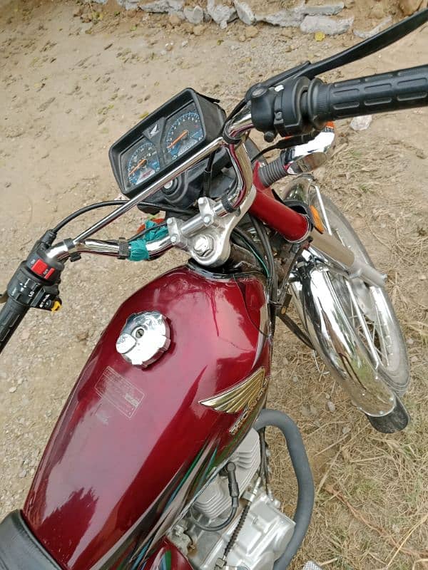 Honda 125 for sale Islamabad number smart card or fail b hain. . 10