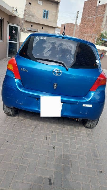 Toyota Vitz 2010 3