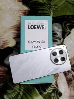 Tecno camon 30