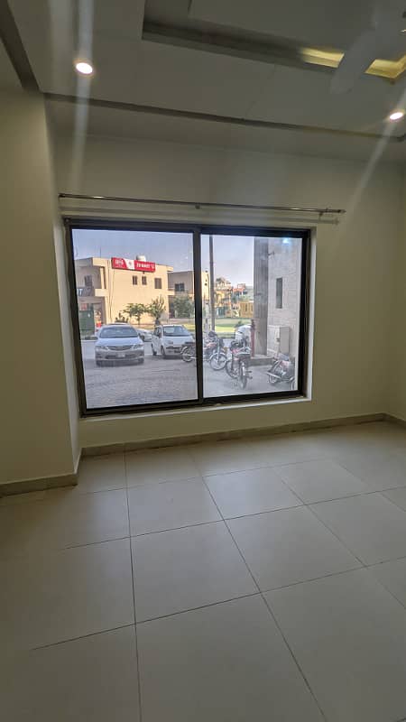 2 Bed Flat For Rent In Zarkon Heights 1