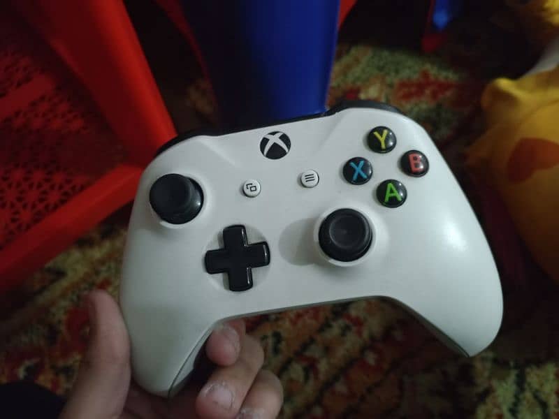 Xbox one s 2