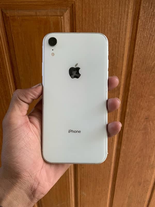 iPhone XR 03204162711 0