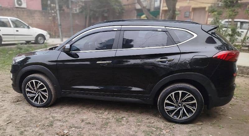 Hyundai Tucson 2024 btr  then kia sportage haval changhan oshan civic 10