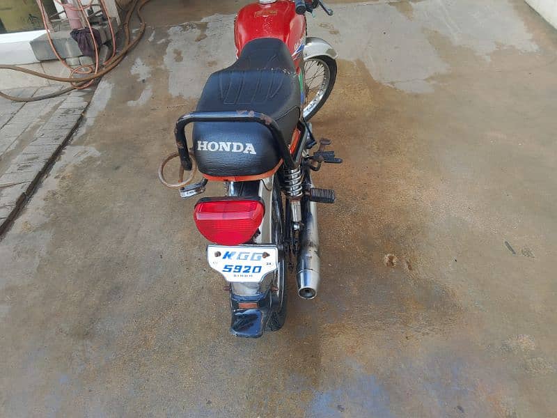 Honda CD 4