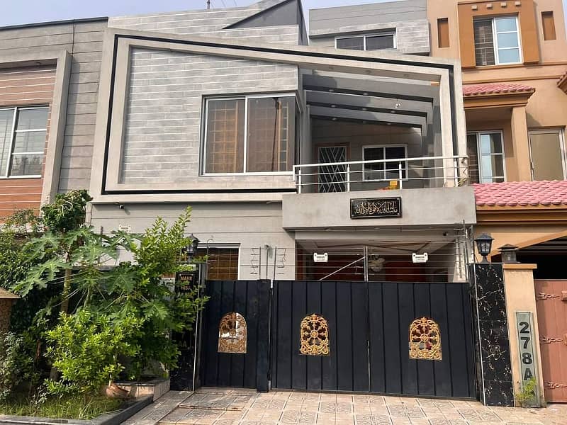 5 Marla Fully Furnished House For Rent In Bahria Town Lahore 0