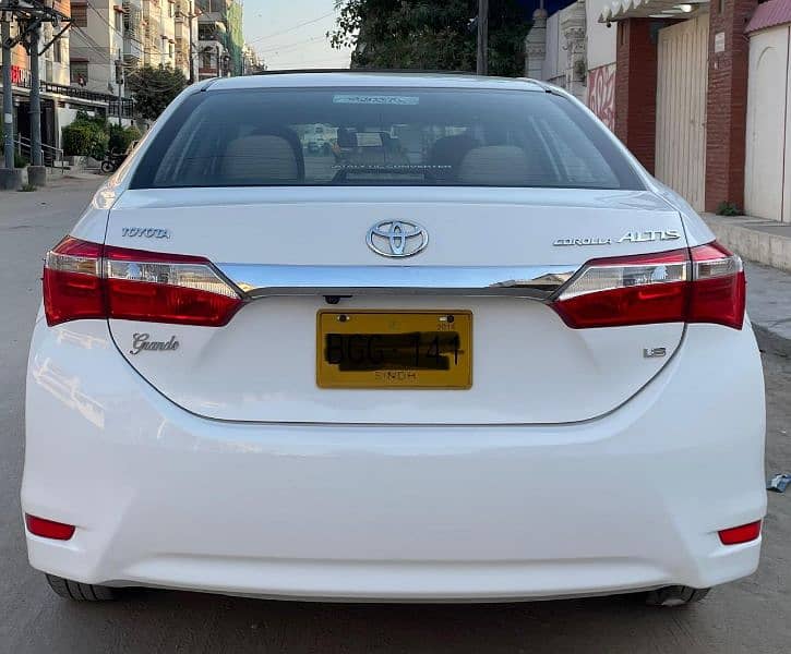 Toyota Altis Grande 2016 1