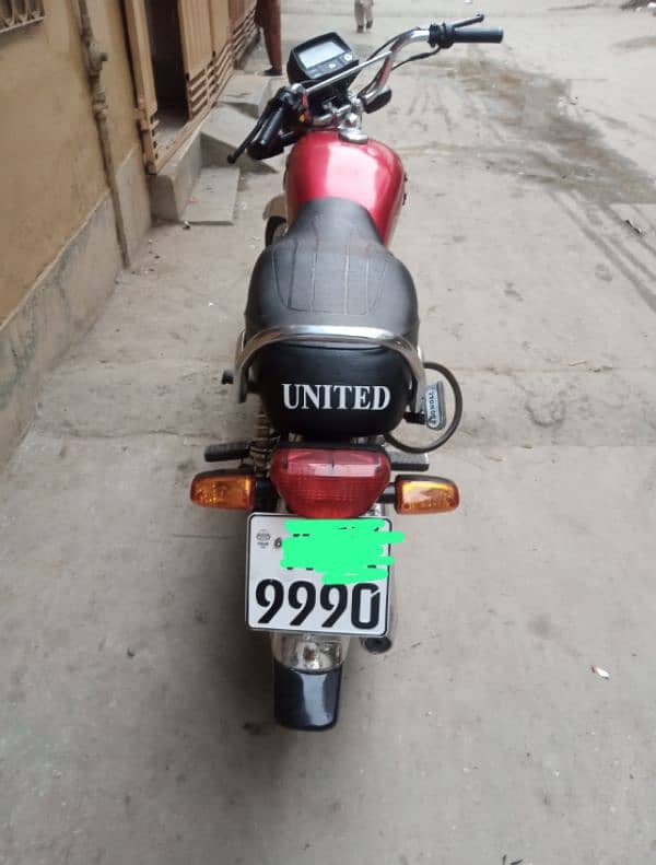 United 70 0