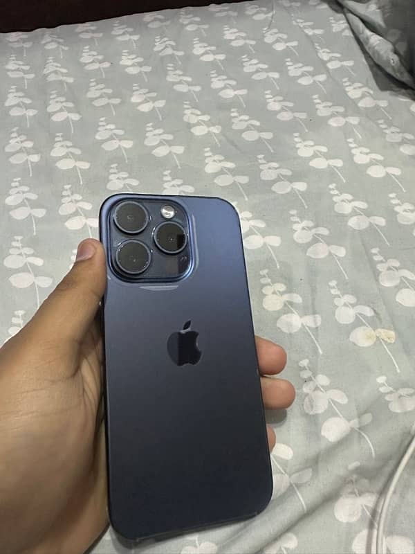 iPhone 15 pro 8