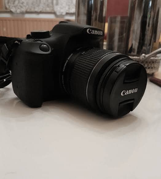 CANON EOS 1200D With 16GB memory 2