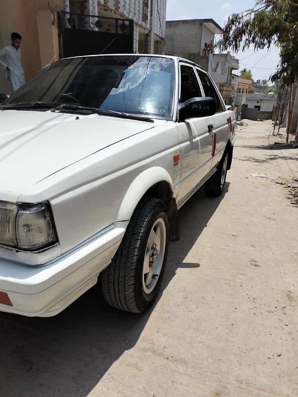 Nissan Sunny 1989 6